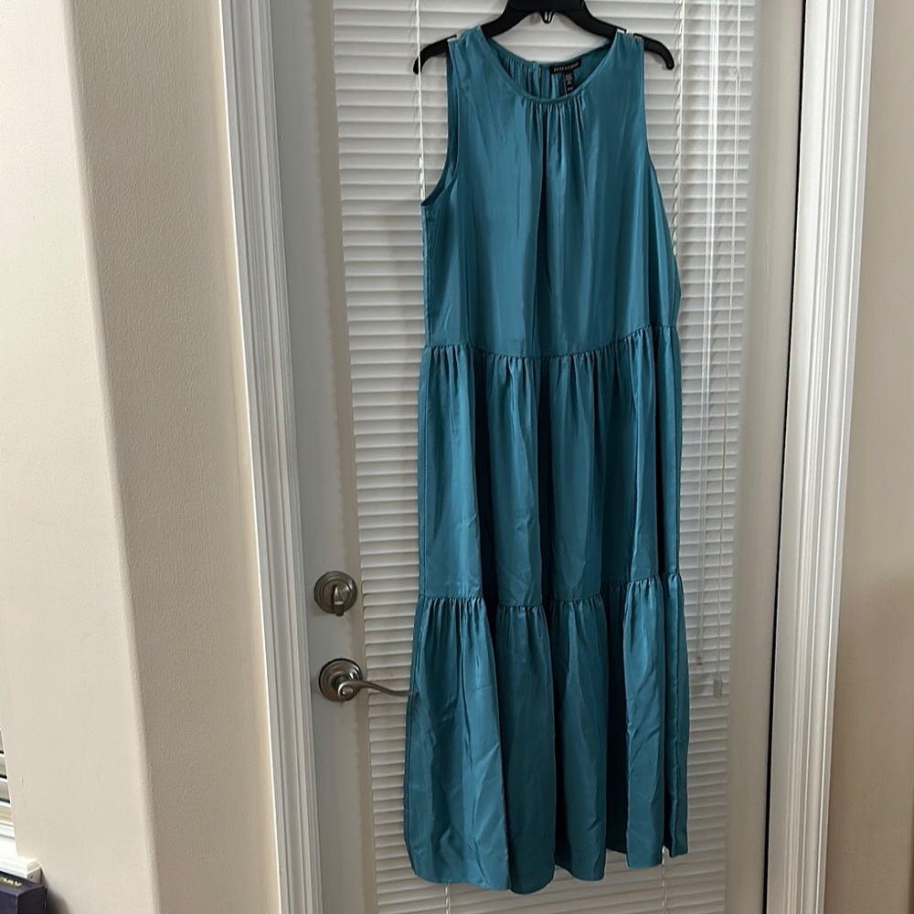 Eileen Fisher Washed Silk Round Neck Sleeveless Tiered Dress -XS